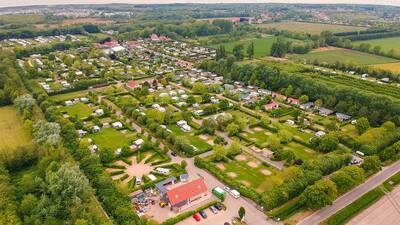 Luftaufnahme des Ferienparks Molecaten Park Wijde Blick in Zeeland