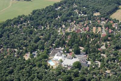 Luftaufnahme des Ferienparks Roompot De Katjeskelder