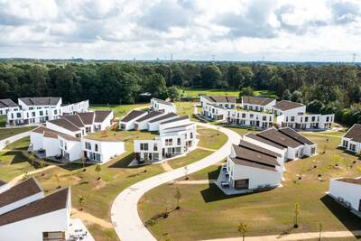 Luftaufnahme der Ferienhäuser im Ferienpark Roompot Park Eksel