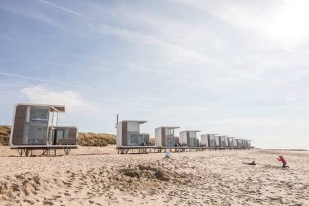 Übernachten Sie am Strand von Nieuwvliet-Bad in einem der Strandhäuser auf Camping Zonneweelde