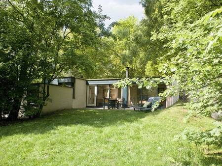 Ferienhaus mit Terrasse und Garten im Center Parcs De Huttenheugte