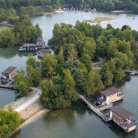 Mieten Sie ein Hausboot bei Center Parcs De Kempervennen