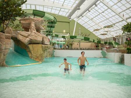 Das Aqua Mundo Wellenbad in Les Ardennes von Center-Parcs