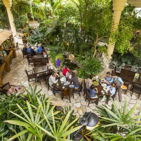 Restaurant in der Plaza des Center Parcs Park Hochsauerland