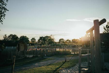 Ein Spielplatz im Ferienpark De Klepperstee