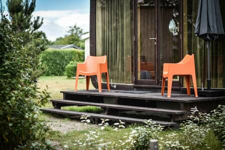 Die Terrasse von Wikkelhouse Oep im Ferienpark De Klepperstee