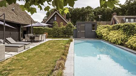 Luxuriöses Ferienhaus mit privatem Pool im Ferienpark Dutchen Villapark Mooi Schoorl