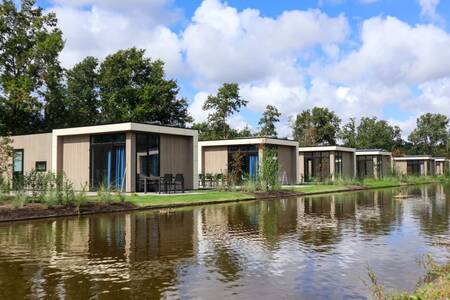 Chalets mit Garten am Wasser im Ferienpark EuroParcs Buitenhuizen