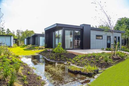 Chalets im kleinen Ferienpark EuroParcs De Wiedense Meren