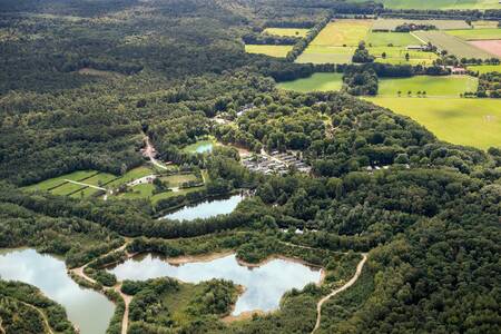 Luftaufnahme des Ferienparks EuroParcs Maasduinen