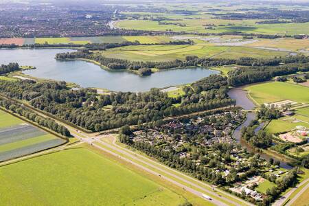 Luftaufnahme des Ferienparks EuroParcs Molengroet