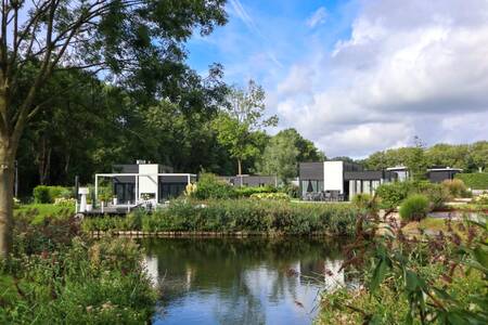 Ferienhaus am Wasser im Ferienpark EuroParcs Spaarnwoude