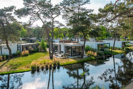 Chalets am Wasser im Ferienpark EuroParcs de Zanding