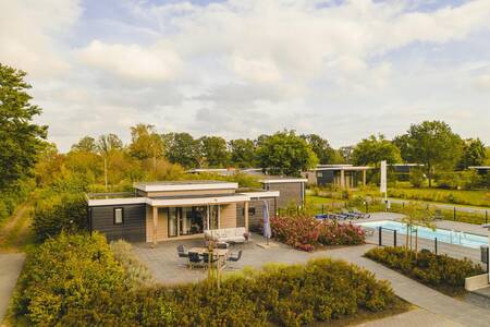 In „De Huiskamer“ im Ferienpark Buitenplaats Holten können Sie eine Tasse Kaffee genießen