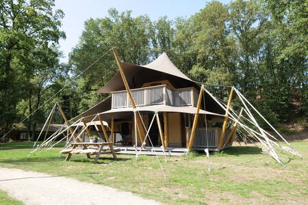 King's Lodge mit Whirlpool für 4-8 Personen im Ferienpark Sandberghe