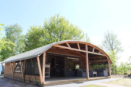Die Outdoor Lodge mit Heizung und Klimaanlage im Ferienpark 't Rheezerwold