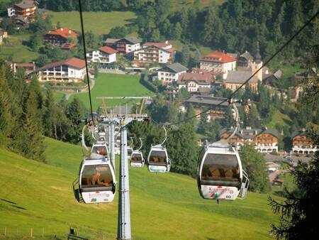 Skilift zu den Skipisten bei Landal Alpen Chalets Katschberg