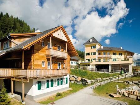 Ein Apartmentkomplex in den Landal Alpen Chalets Katschberg