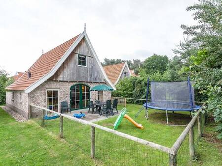 Kinderbungalow für 4 Personen - Boerenhoeve 4BK im Ferienpark Landal De Hellendoornse Berg