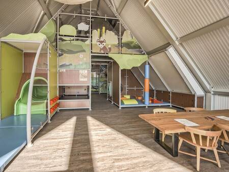 Indoor-Spielplatz im Ferienpark Landal De Reeuwijkse Plassen