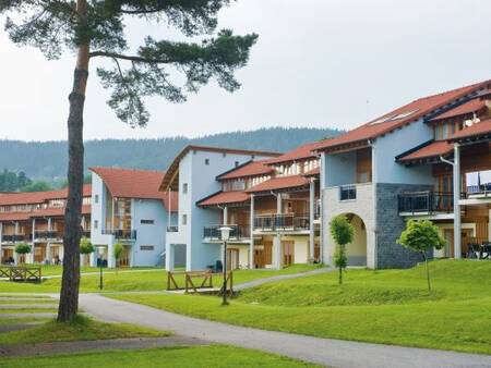 Schöner Apartmentkomplex im Ferienpark Landal Waterpark Marina Lipno