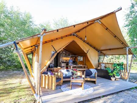 Safarizelt mit Terrasse im Ferienpark Landal Gooise Heide