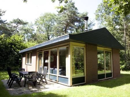 Freistehendes Ferienhaus mit Terrasse im Ferienpark Landal Heihaas