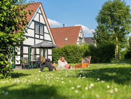 Garten eines Ferienhauses in Landal Castle Domain De Cauberg