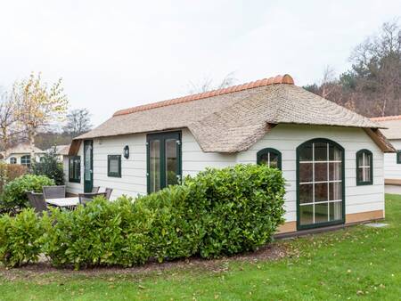 Ferienhaus mit Terrasse im Ferienpark Landal Schuttersbos