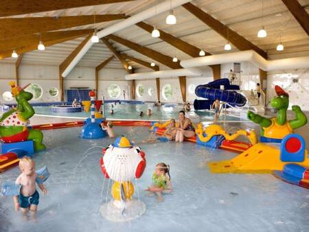 Planschbecken im Schwimmbad des Ferienparks Landal Waterparc Veluwemeer