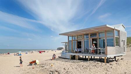 Haus für 6 Personen am Strand (Strandhuisje) des Ferienparks Molecaten Hoogduin