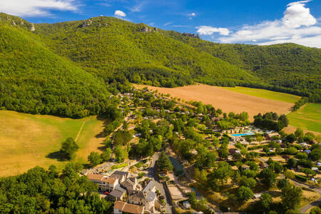 Luftaufnahme des Ferienparks RCN Val de Cantobre