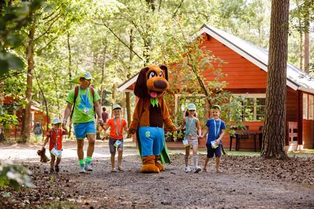 Kinder wandern mit Alex & Sammy im Ferienpark RCN de Jagerstee