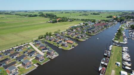 Luftaufnahme des Ferienparks Recreatiepark Tusken de Marren