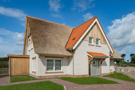 Großes, luxuriöses, freistehendes Ferienhaus im Ferienpark Roompot Beach Resort Nieuwvliet-Bad