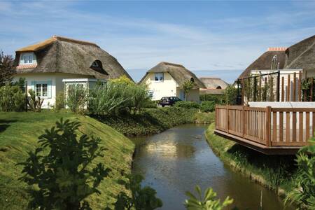 Ferienhäuser am Wasser im Ferienpark Roompot Buitenhof Domburg