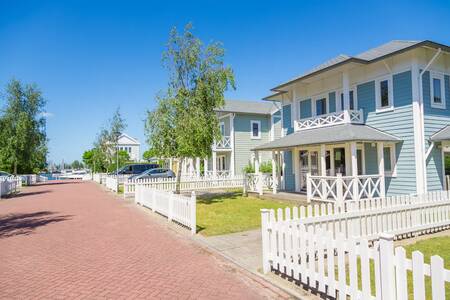 Ferienhäuser in einer angenehmen Straße im Ferienpark Roompot Cape Helius