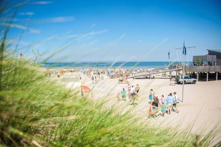 Der Zeeland-Nordseestrand in der Nähe des Ferienparks Roompot De Soeten Haert