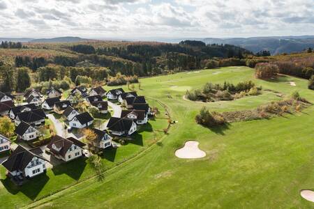 Luftbild Roompot Ferienresort Cochem, Golfplatz und Umgebung