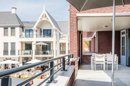 Balkon einer Wohnung im Ferienpark Roompot Nordsee Résidence Dishoek