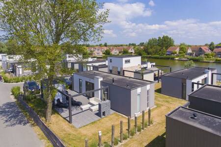 Freistehende Lodges im Ferienpark Roompot Zeebad