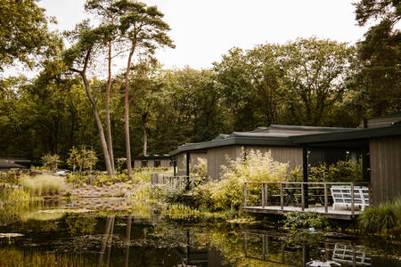 Ferienhäuser am Wasser im Ferienpark Soof Retreats Soof Heuvelrug