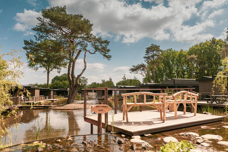 Terrassen in einem Teich bei Soof Retreats Soof Heuvelrug