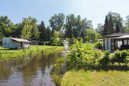 Chalet am Wasser im Ferienpark Topparken Recreatiepark de Wielerbaan