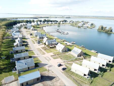 Luftaufnahme des Ferienparks Waterrijk Oesterdam Oesterdam Resort