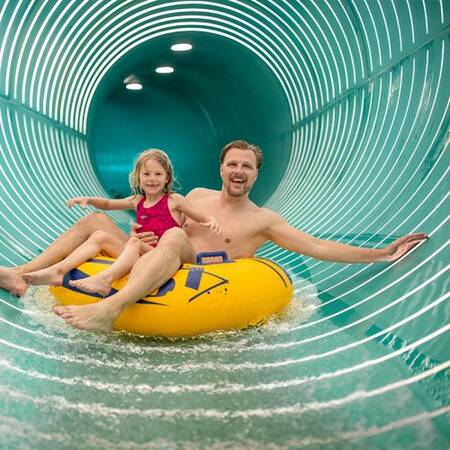 Aqua Speed, eine Rutsche mit Gummiband in der Aqua Mundo des Center Parcs Park Allgäu