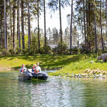 Mieten Sie ein Tretboot im Park Allgäu