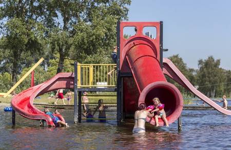 plas met speeltuin oostappen Marina Beach